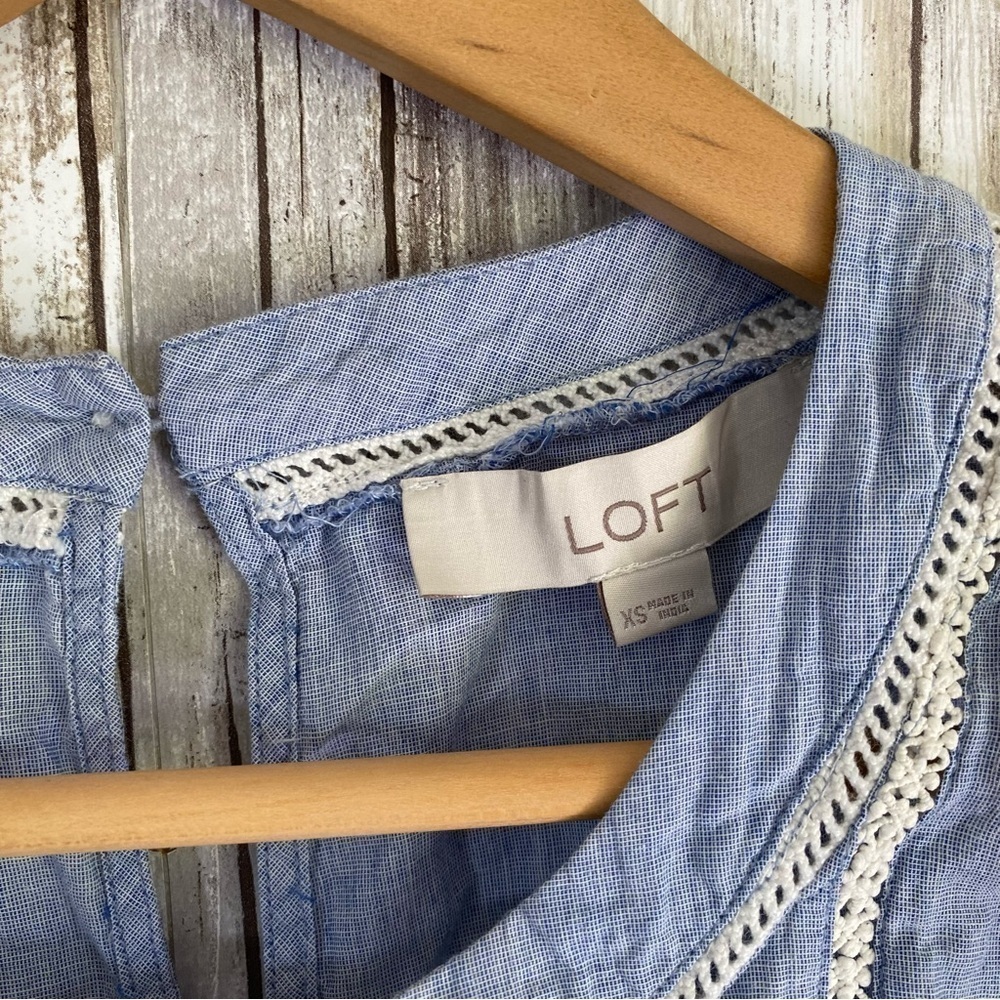 Loft Blue Ruffle Sleeveless Blouse - Picture 4 of 4